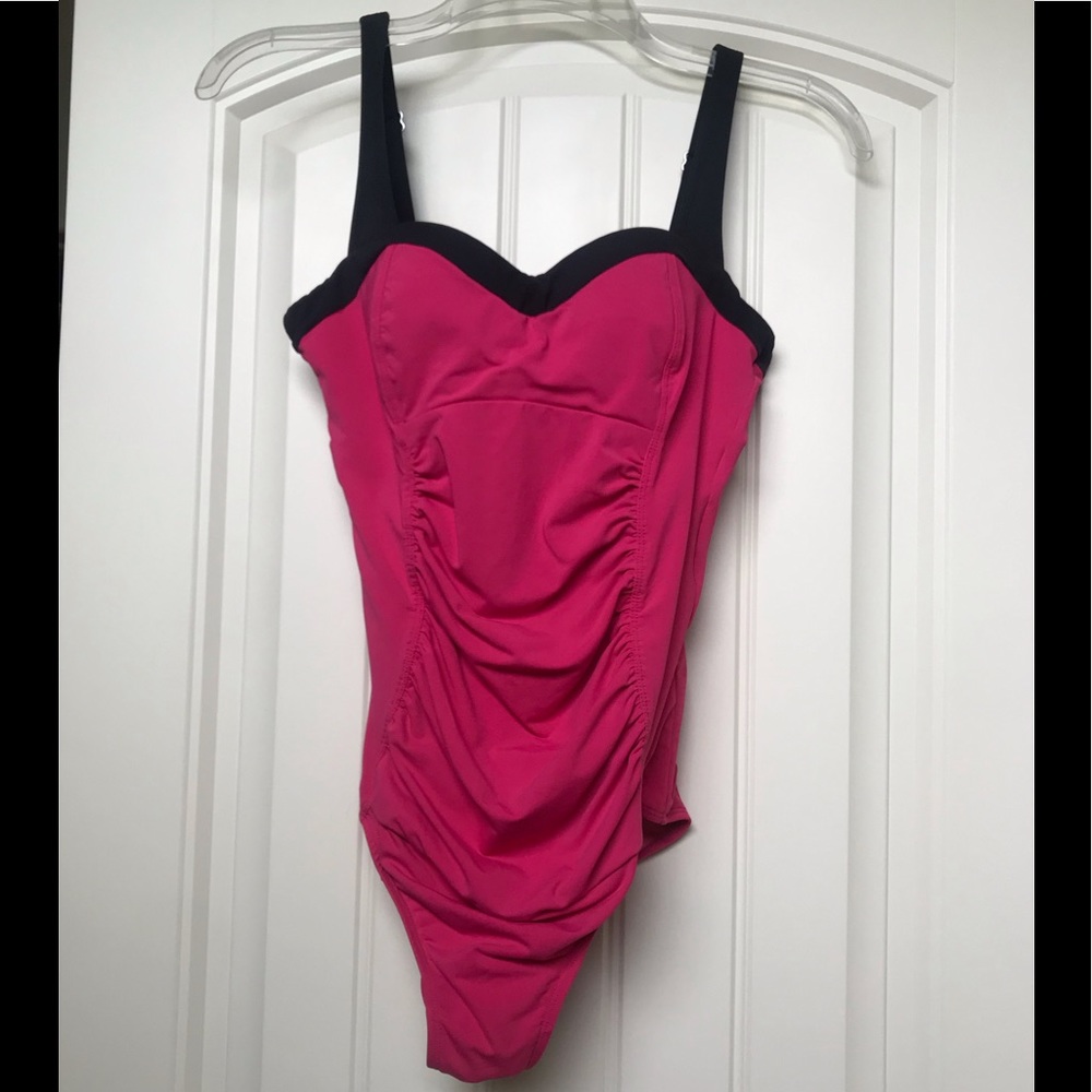 EUC Calia by Carrie Underwood one piece swimsuit